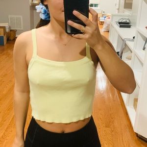 Sold🎈Brandy Melville Ribbed crop top